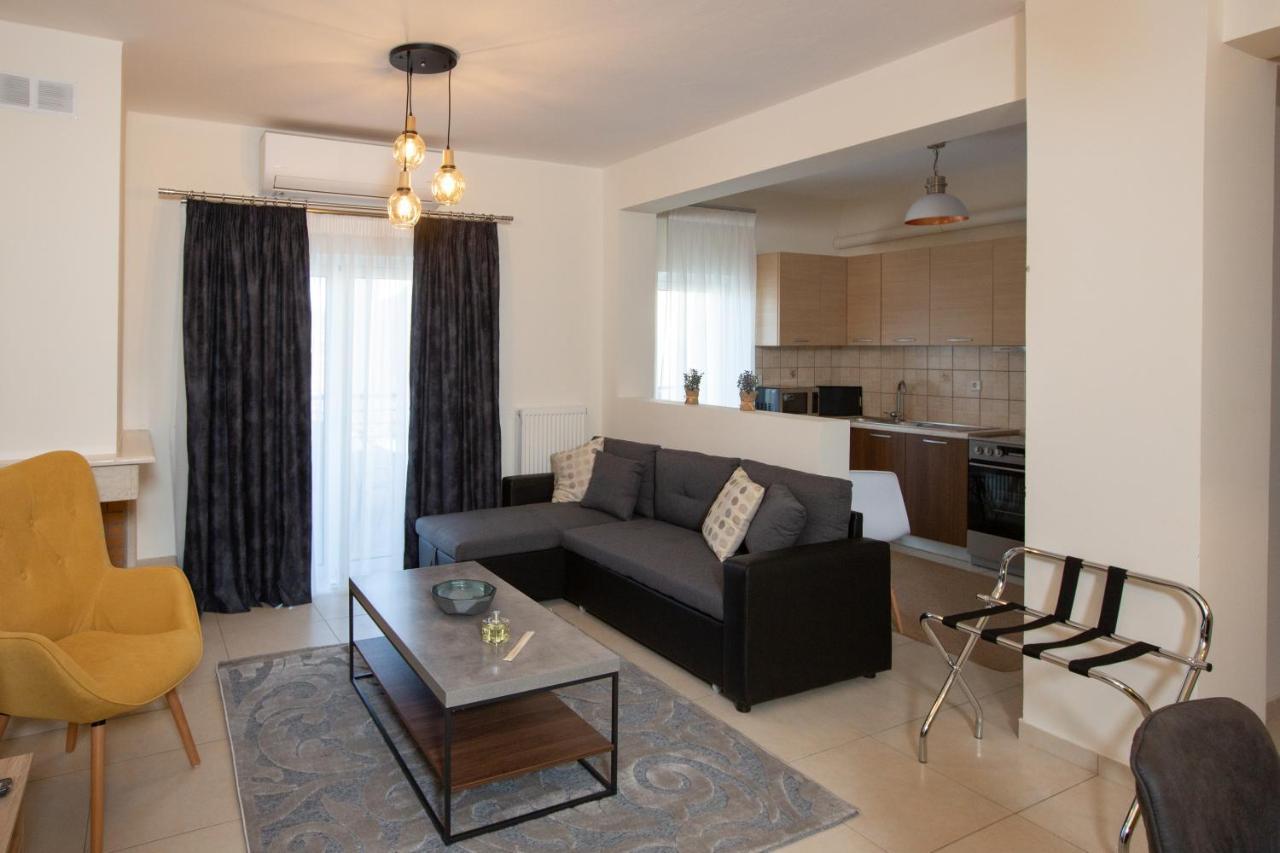 V Luxury Apartment 1 Ioannina Ngoại thất bức ảnh