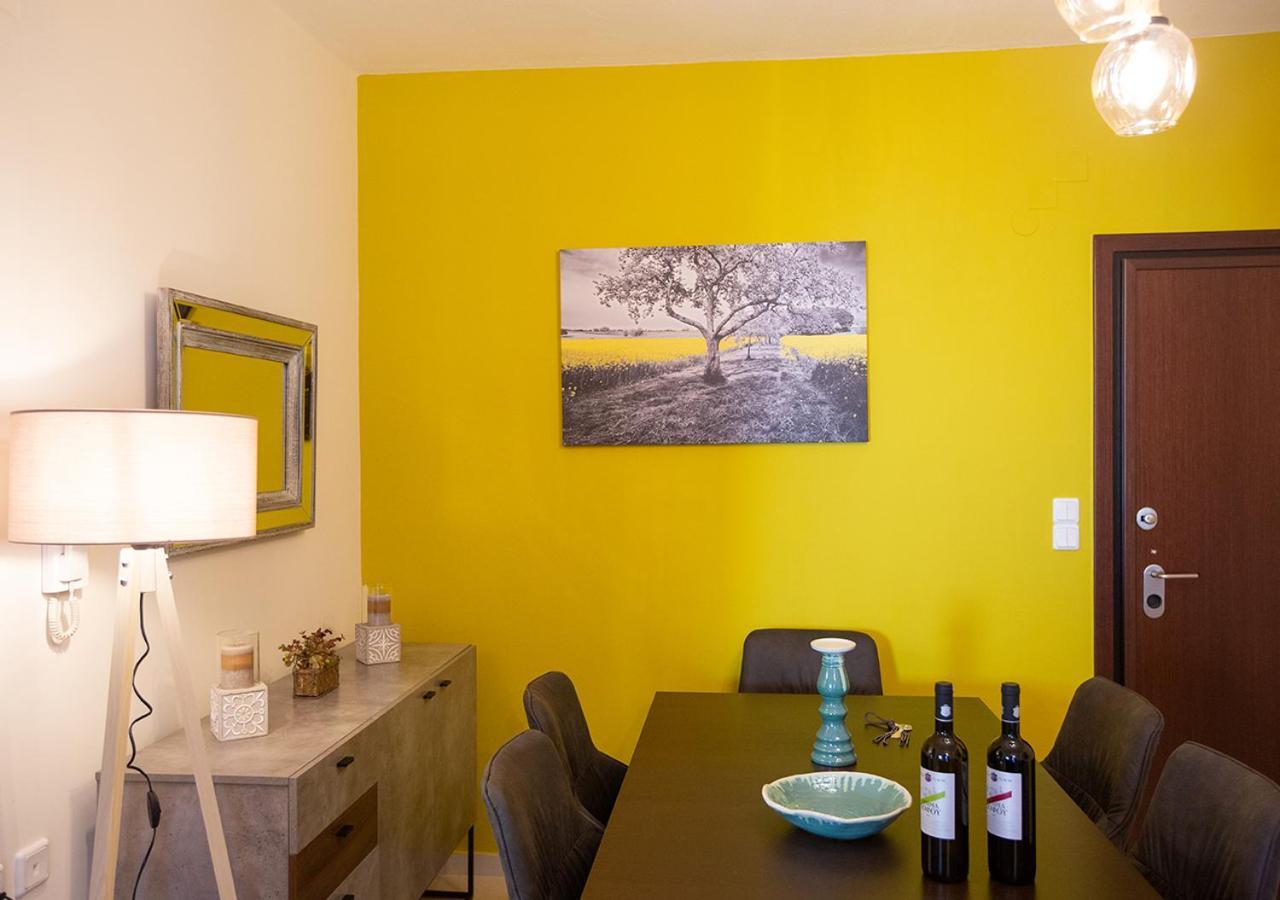 V Luxury Apartment 1 Ioannina Ngoại thất bức ảnh