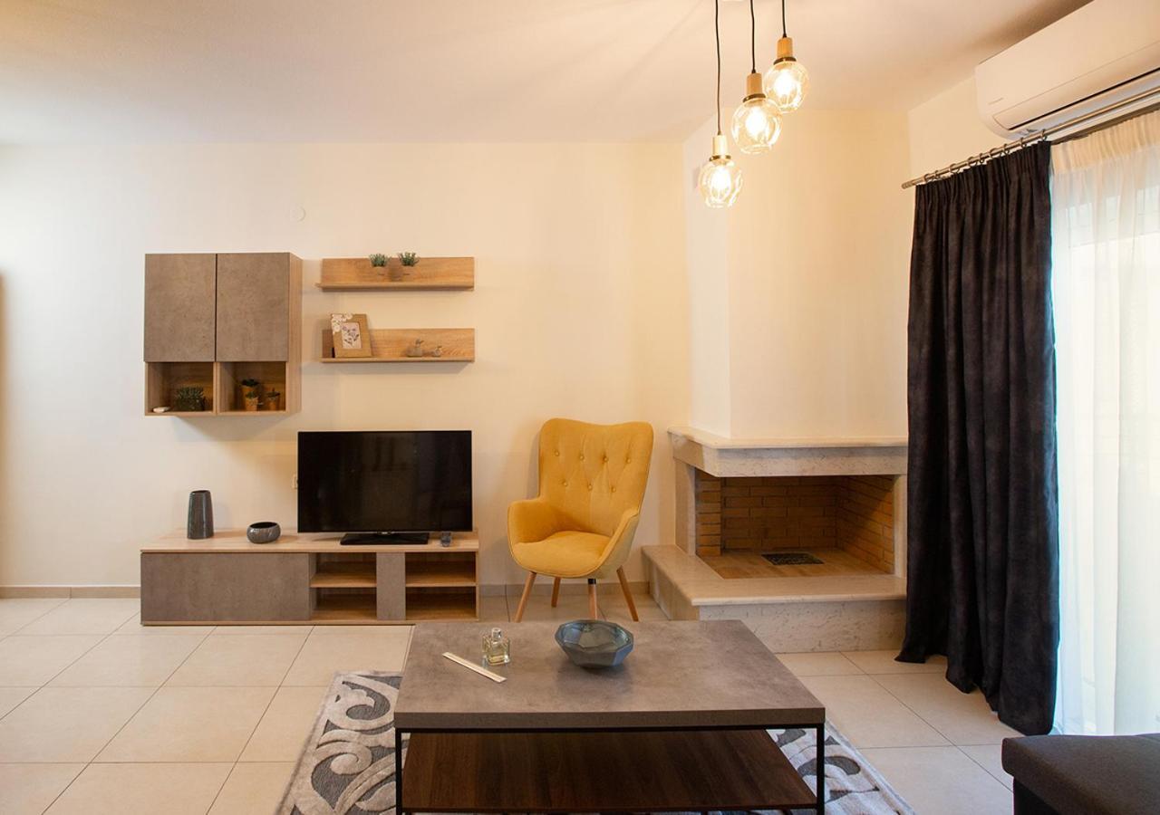 V Luxury Apartment 1 Ioannina Ngoại thất bức ảnh