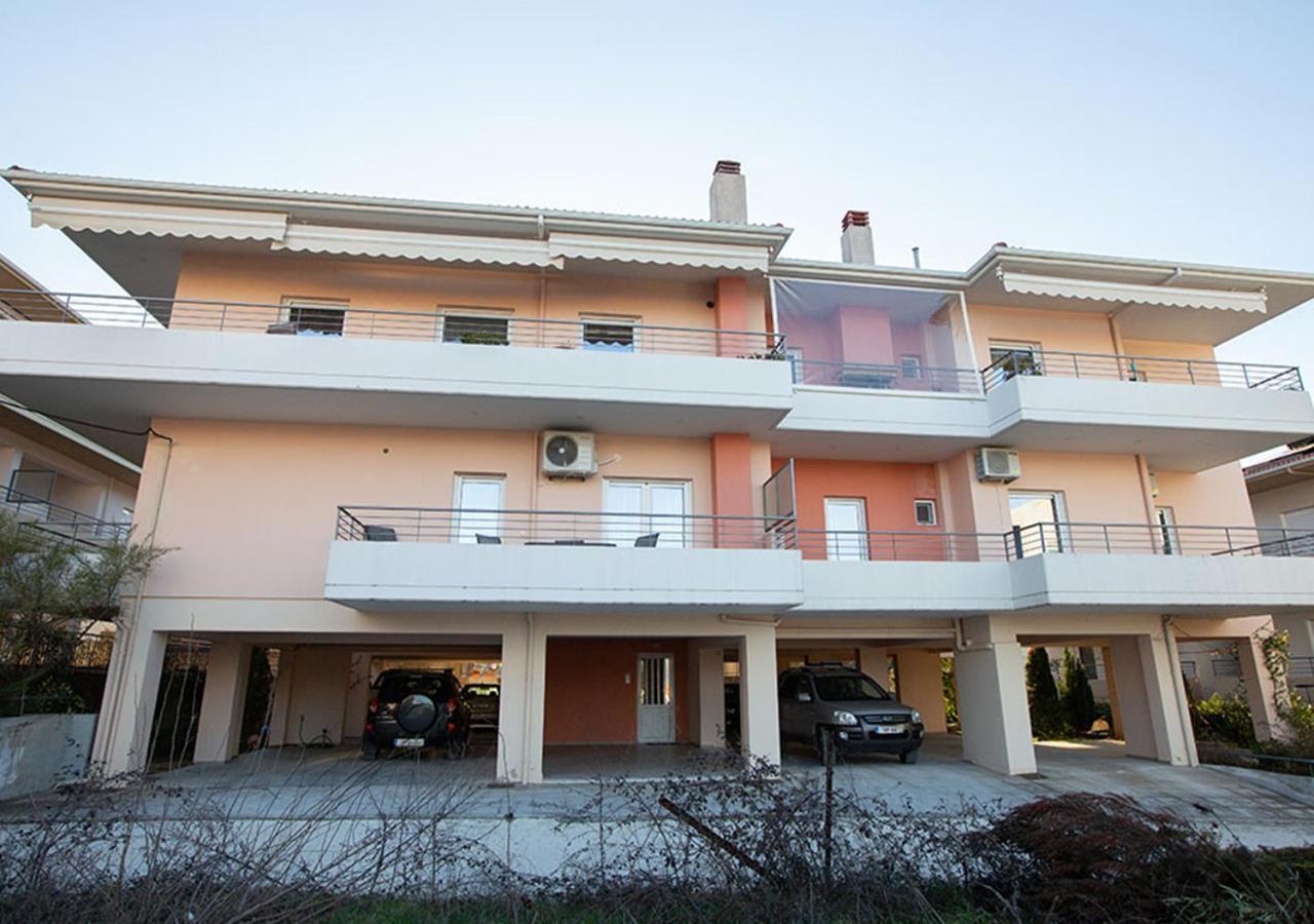 V Luxury Apartment 1 Ioannina Ngoại thất bức ảnh